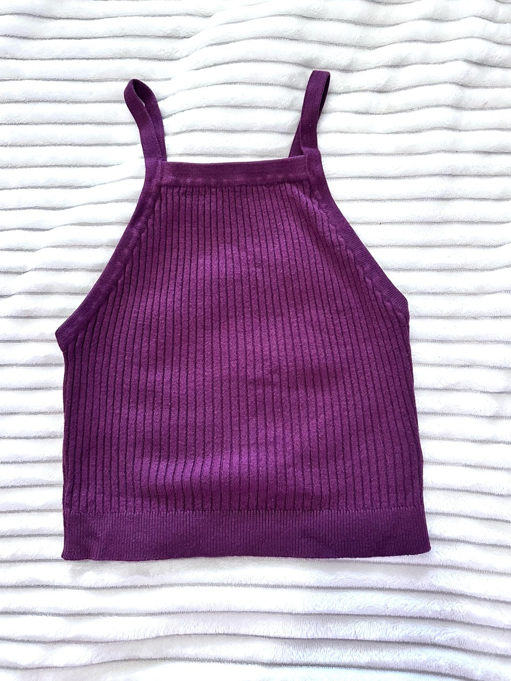 La Hearts Ribbed Wine Cropped Sleeveless Top